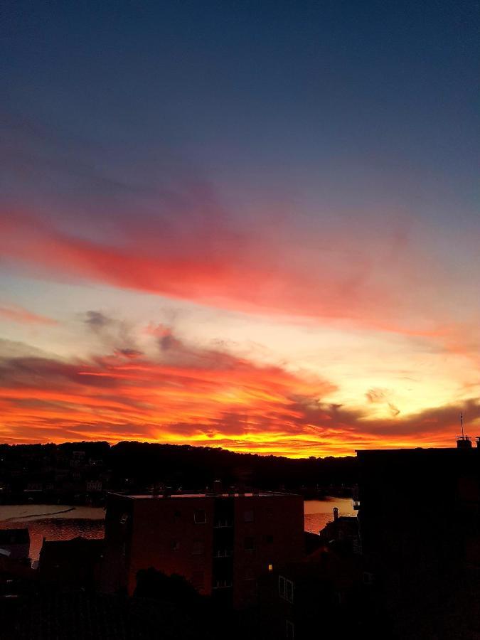 Apartment Sun View Mali Lošinj Dış mekan fotoğraf