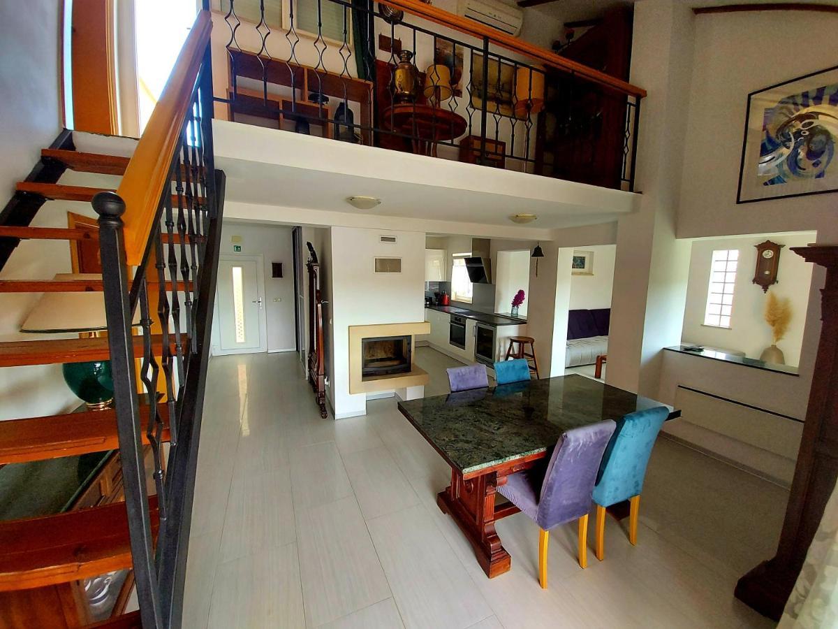 Apartment Sun View Mali Lošinj Dış mekan fotoğraf