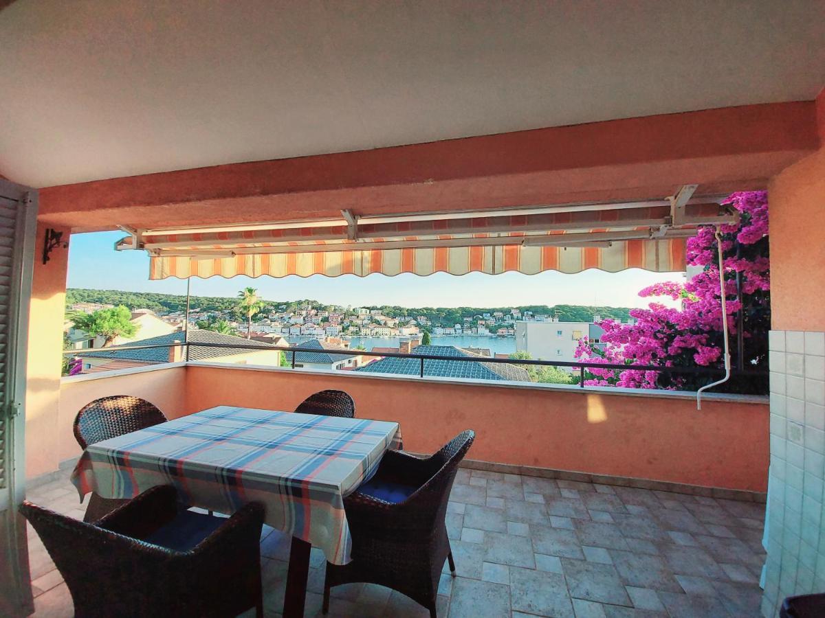 Apartment Sun View Mali Lošinj Dış mekan fotoğraf