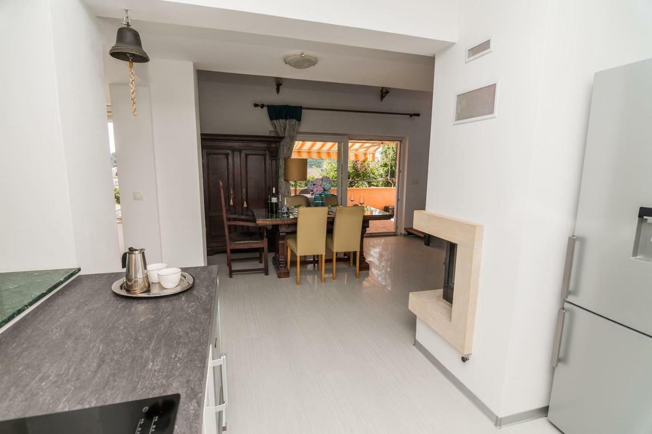 Apartment Sun View Mali Lošinj Dış mekan fotoğraf